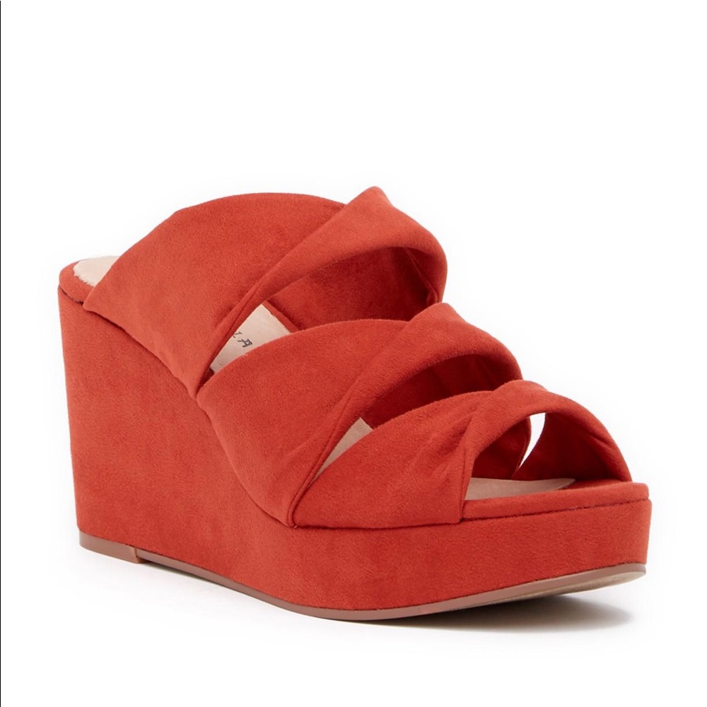 NIB Rust Twisted Upper Platform Wedge Sandals - Picture 5 of 5